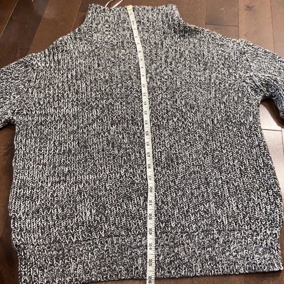 Salt & Pepper Knit Turtleneck Sweater - Picture 12 of 15